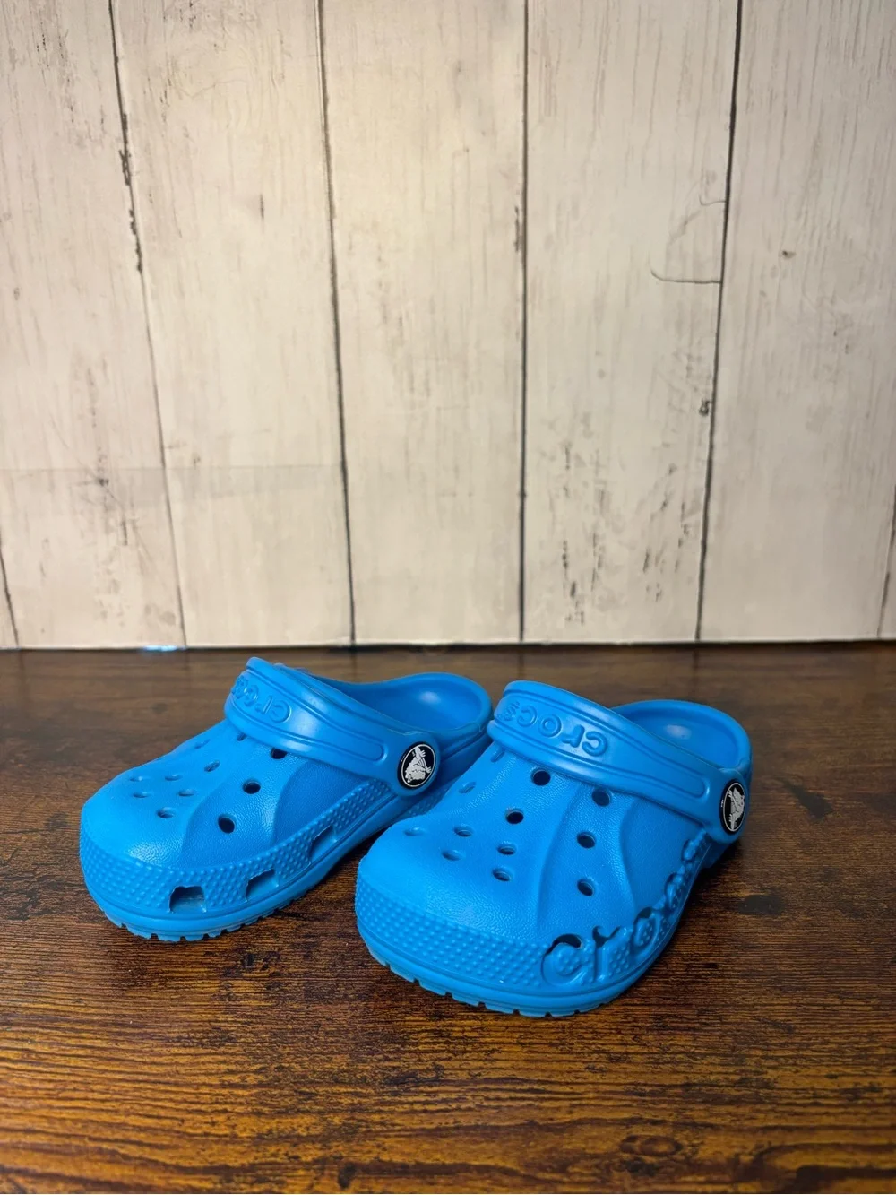 CROCS Kids Classic Clog in Bright Blue